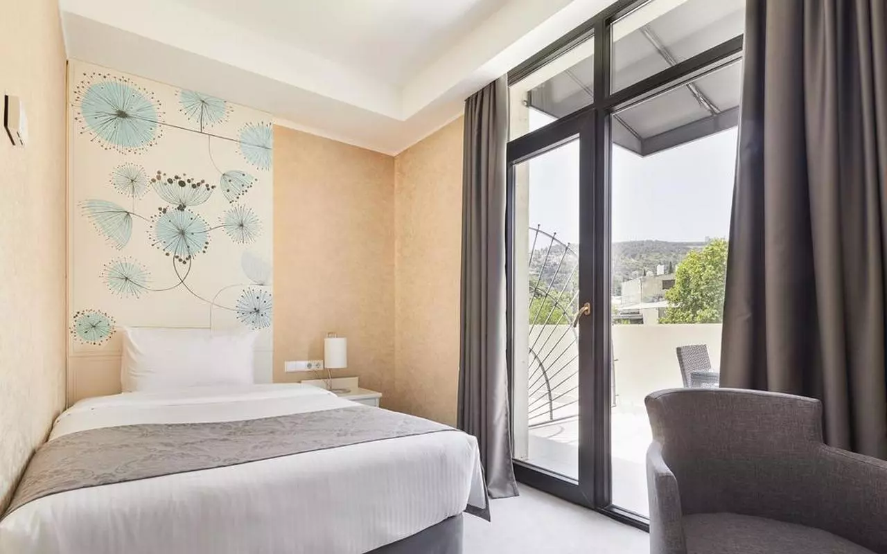 GALLERYPLACE_SHABAVIZ (4).jpg